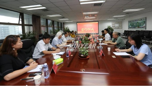 可填補國內(nèi)空白的新一代空冷防爆發(fā)動機技術(shù)在山西簽約